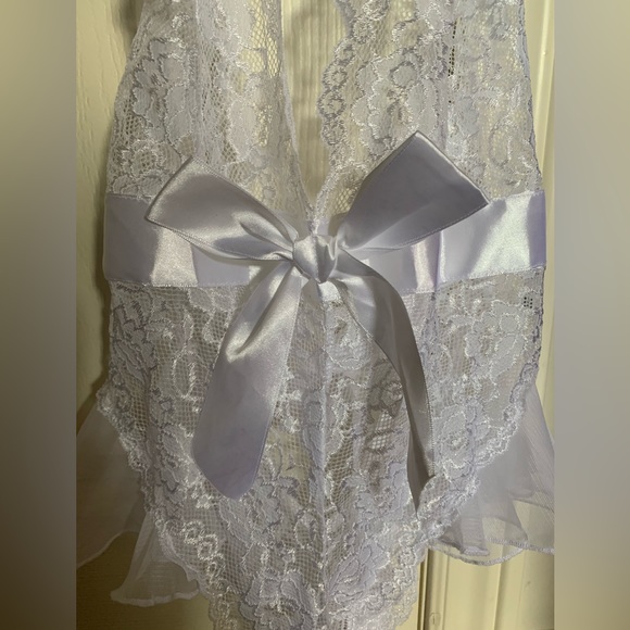 NWOT White Lacey Bodysuit O/S - Picture 3 of 8